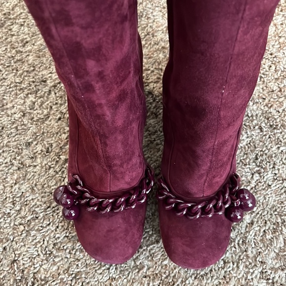 COPY - TORY BURCH Addison chain-embellished suede knee boots - Picture 2 of 8